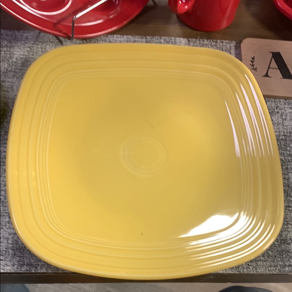 Fiesta Sunflower Yellow 4pcs Setting - Picture 5 of 6
